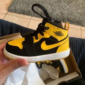 Toddler Jordan 1. Size 6C
